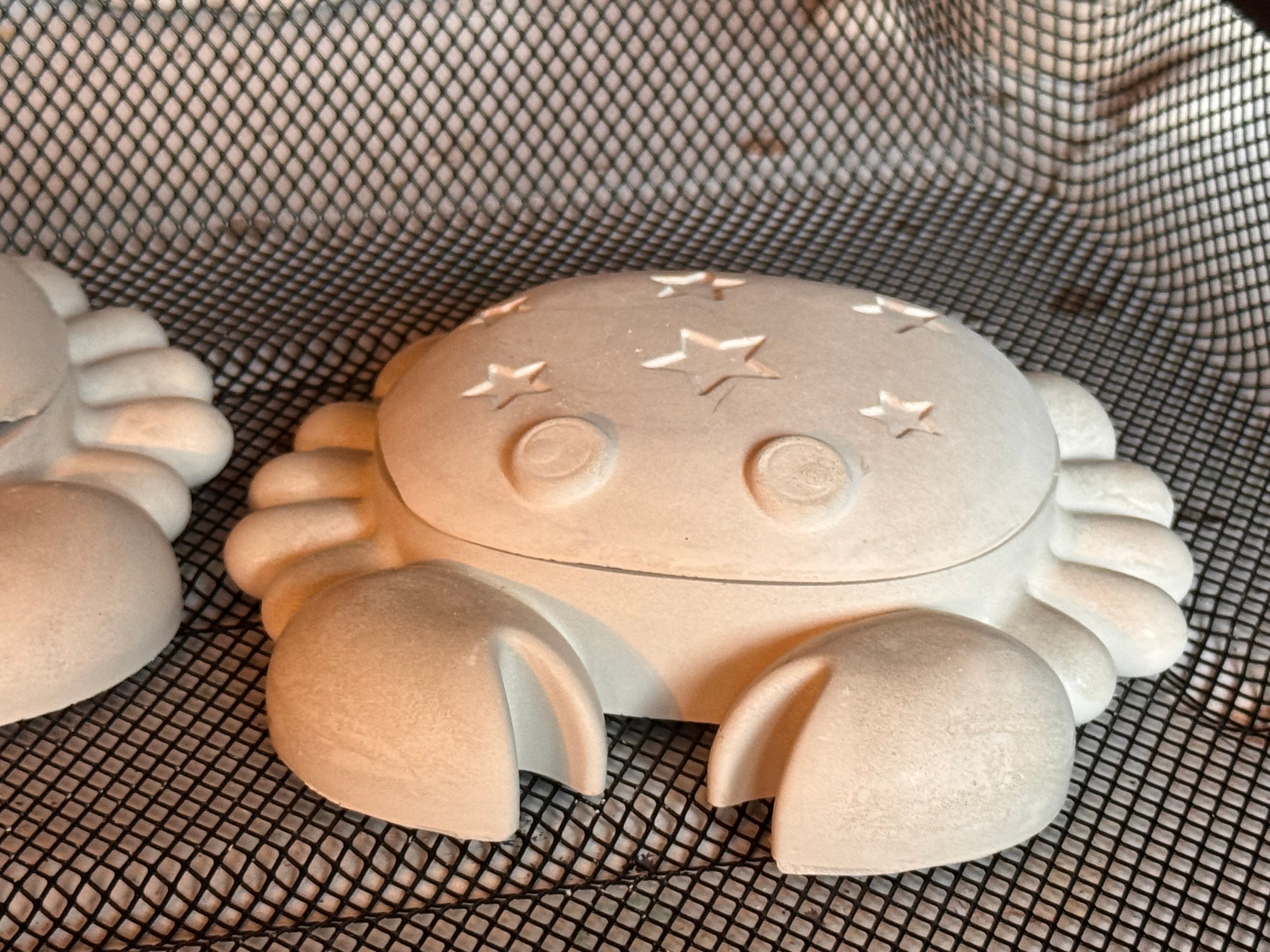 Crab Dish with Lid