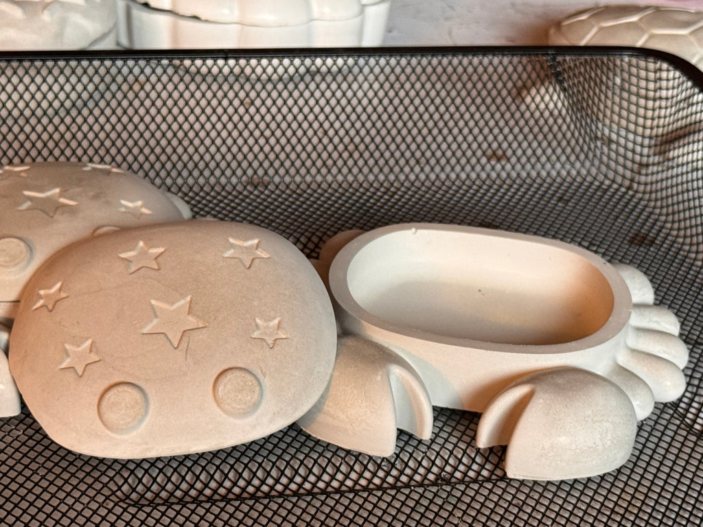 Crab Dish with Lid